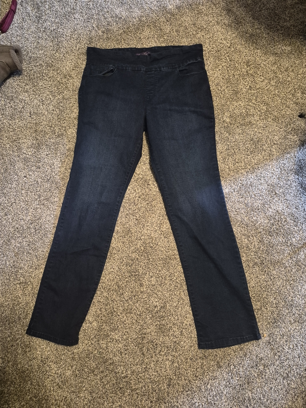 Gloria Vanderbilt Dark Blue Straight Leg Jeans